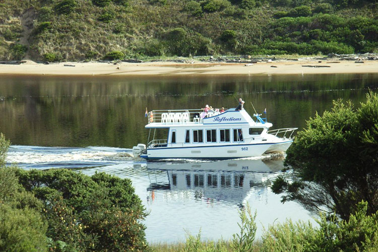 arthur river cruises cost